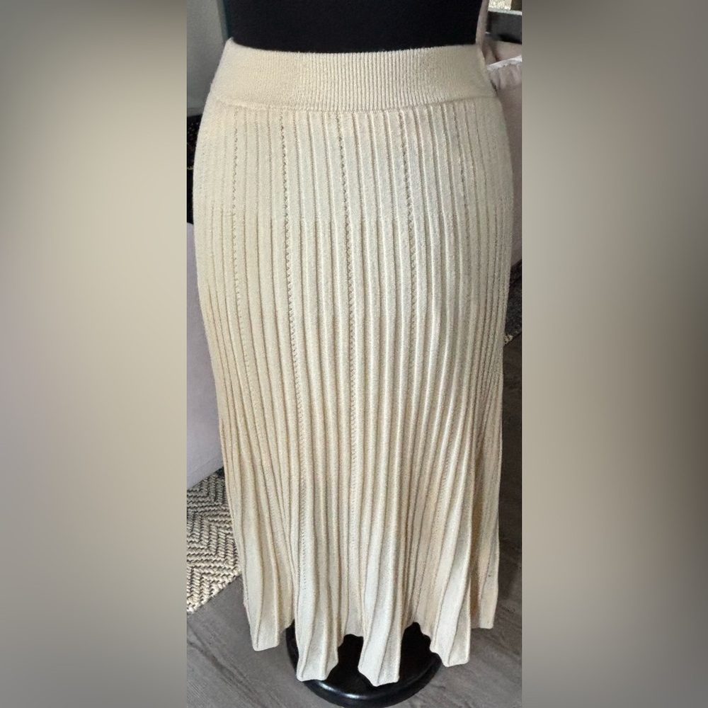 Ray Beams Elegant Creamy Yellow Pleated Skirt